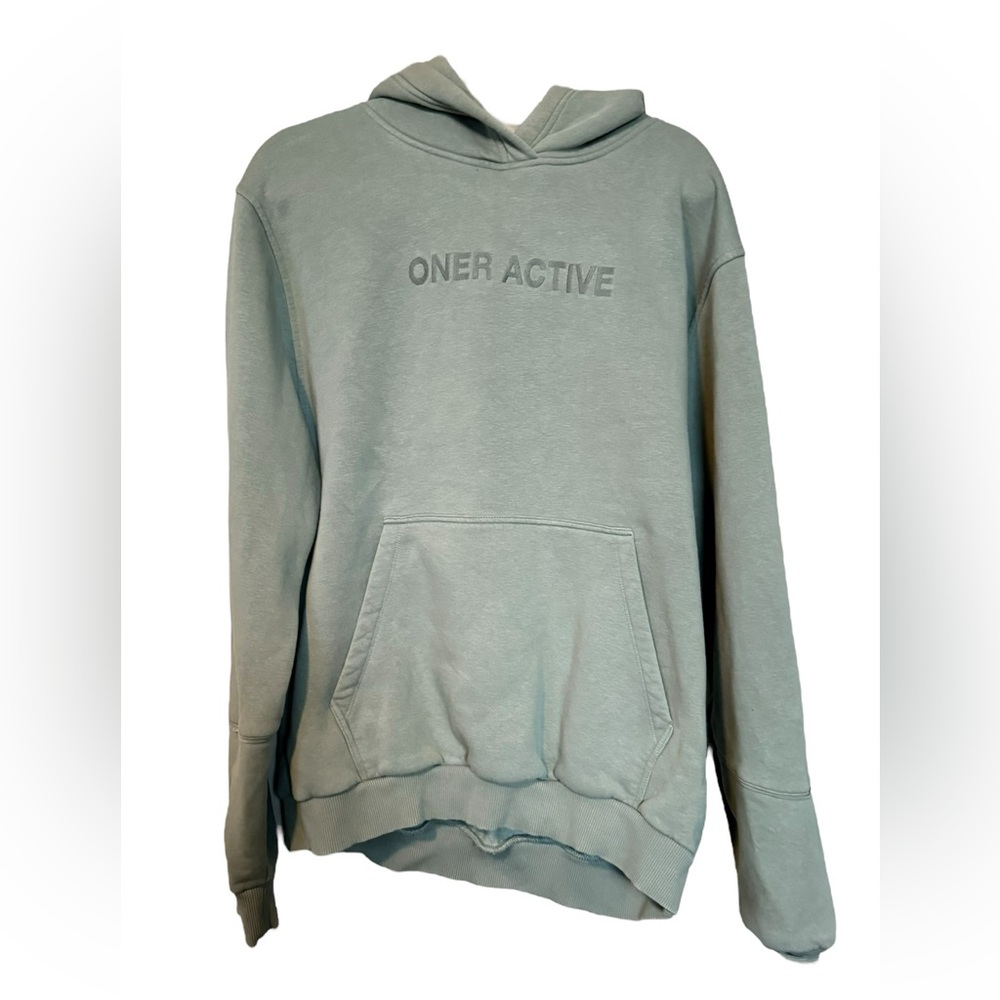 ONER ACTIVE CLASSIC OVERSIZED HOODIE IN SAGE - SIZE L